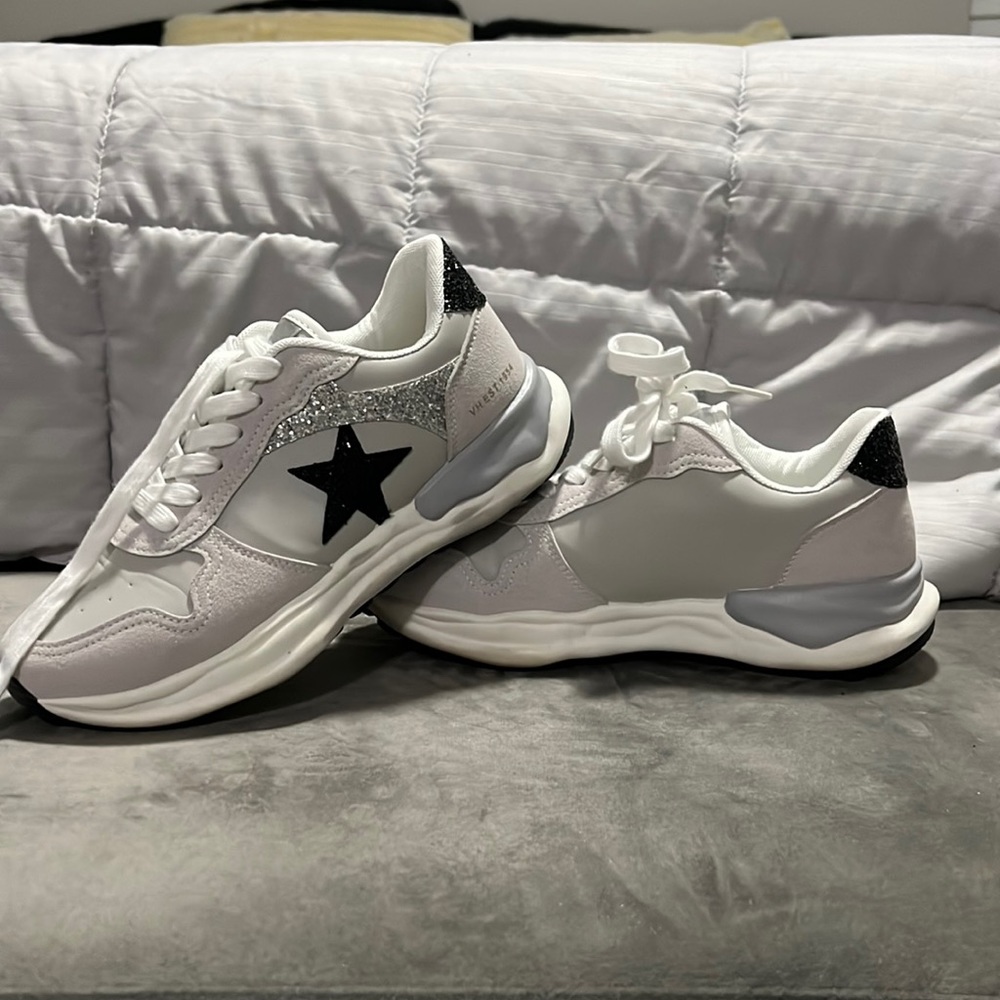 Vintage Havana Sneakers size 8